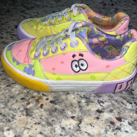 SOLD Toddler SpongeBob Shoes size 11 - Picture 3 of 6